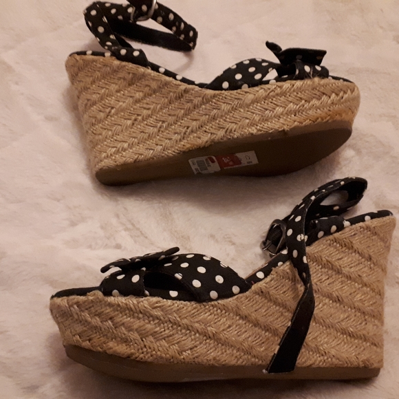 Ladies sandals - Picture 2 of 10